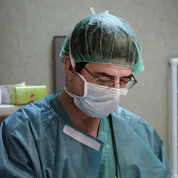José Lázaro Hijazo Médico Anestesiólogo Clínica Vertebra