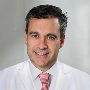 Lluis Salvadó Pérez Médico Anestesiólogo Clínica Vertebra